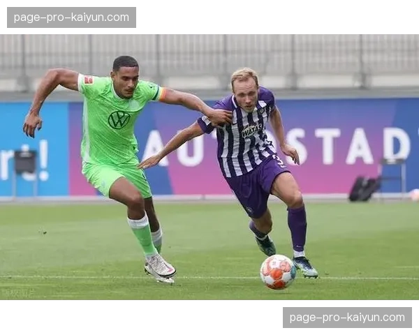 沃尔夫斯堡后卫拉克鲁瓦伤愈,主帅表示其一对一能力是混合防守体系关键一环 沃尔夫斯堡后卫拉克鲁瓦伤愈,主帅表示其一对一能力是混合防守体系关键一环