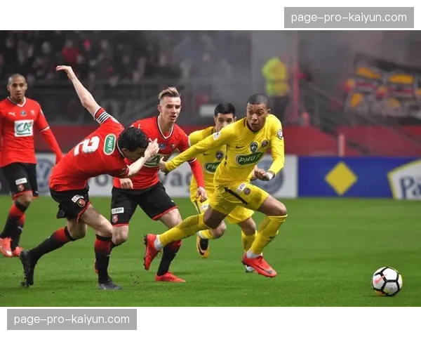 雷恩发布伤病报告，三名主力后卫将缺席本轮对阵南特的比赛